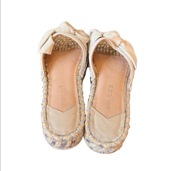 EUC J/Slides White Bow Ritsy Leather Slide - Picture 7 of 9